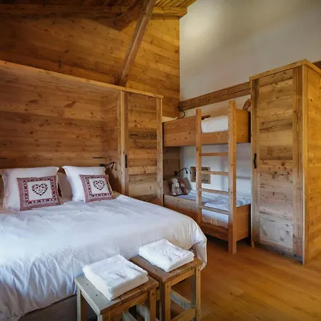 Ferme Les Planchons - Ovo Network Chalet